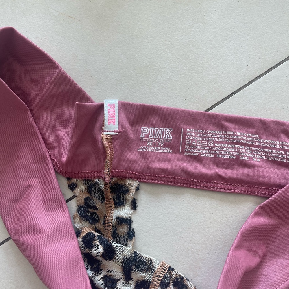 Victoria’s Secret set - Picture 7 of 8